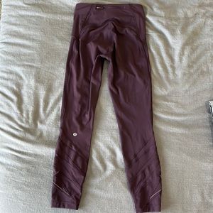Lululemon high waisted 28 inch Size 4